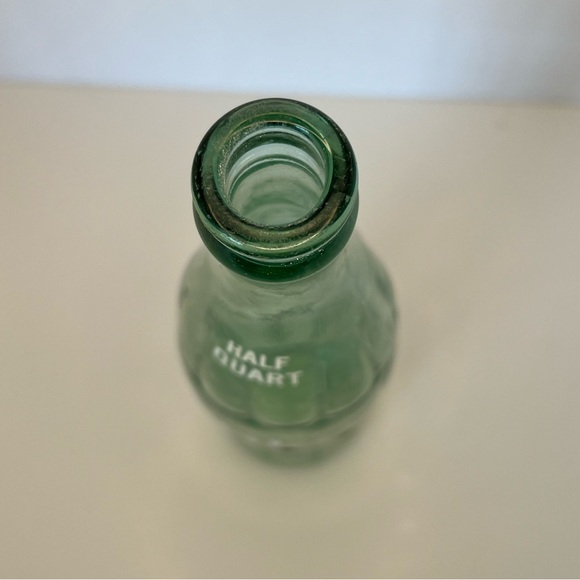 Vintage Coca Cola Green Glass Bottle 16 fl. oz. 1/2 Quart - Picture 15 of 16